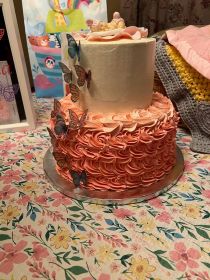 Elegant child's birthday cake